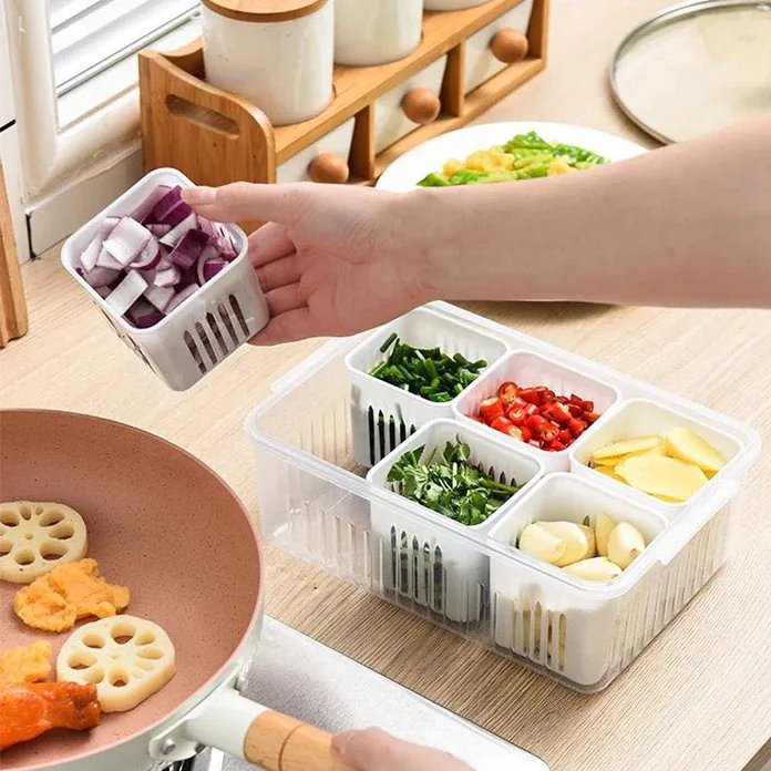 Food Prep Plastic Storage Container with 6 Strainers - lunazchef.shop