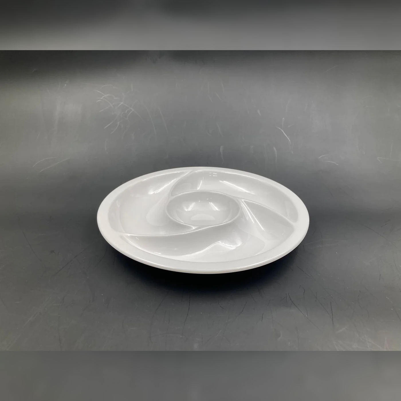 5 compartments Tornado divided dish 9.4" size 24 cm - lunazchef.shop