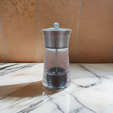 Acrylic with stainless pepper grinder - lunazchef.shop