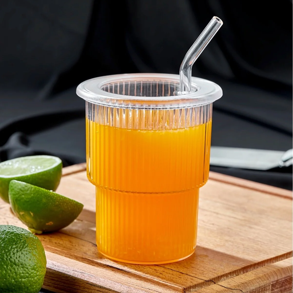 Plastic Cup with Cover and Glass Straw "Origami" - lunazchef.shop