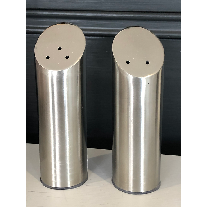 Salt & pepper shakers set - lunazchef.shop