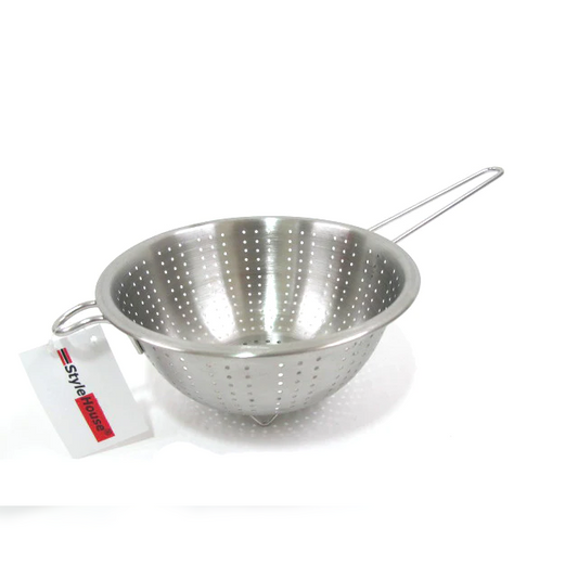 Stainless Steel punching strainer; 18 cm - lunazchef.shop