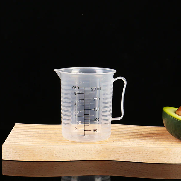 High Quality Plastic Measuring Cup