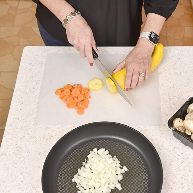 Thin Plastic Cutting Board X2 - lunazchef.shop