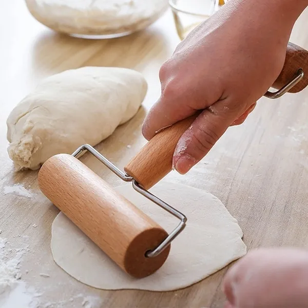 Small Wooden Rolling Pin with Handle - lunazchef.shop